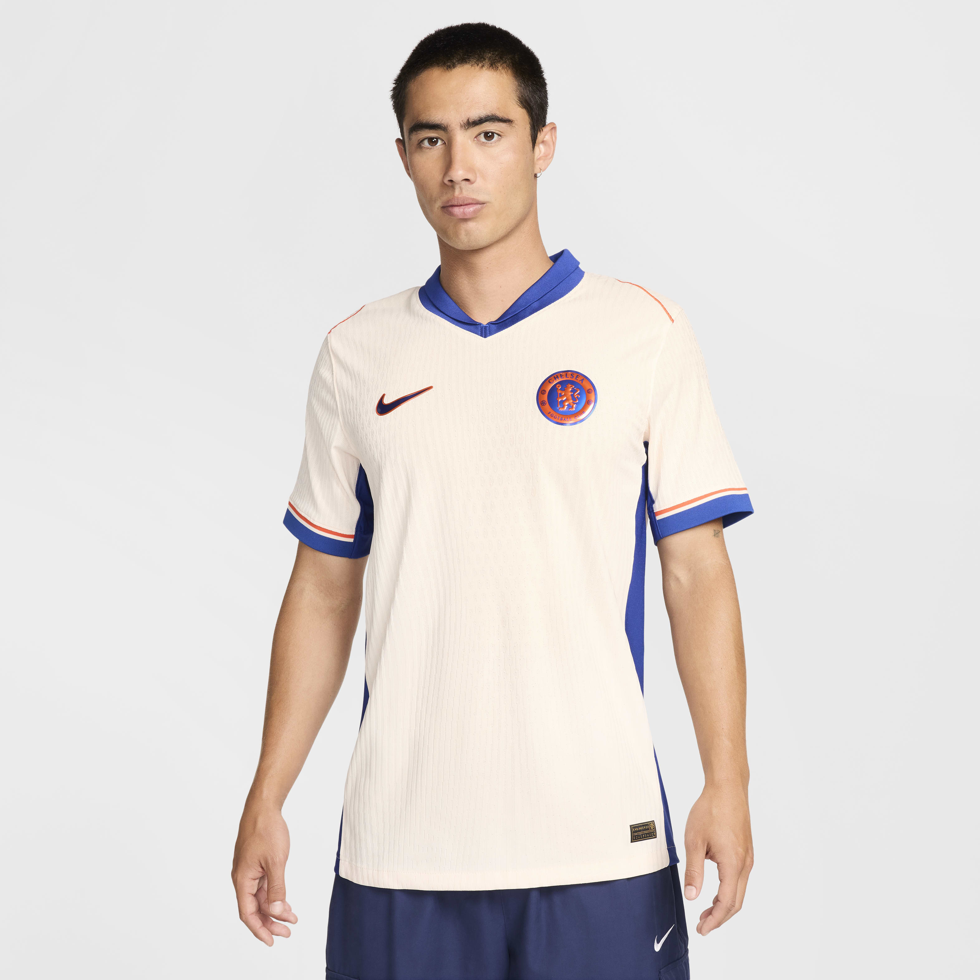 主役級アイテム【Nike ナイキ】Chelsea FC 2024/25 ホームシャツ chelsea-nike-home-stadium-